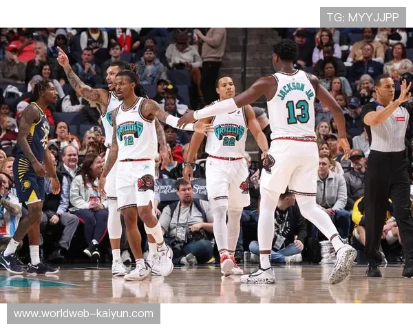 西部附加赛区开拓者快船缠斗 两队胜场差仅剩一场